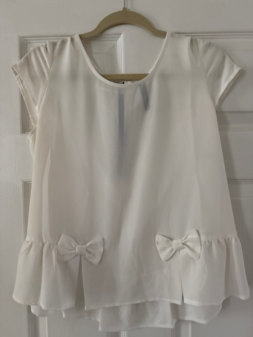 Womens Cream Bow-Accent Chiffon Dress